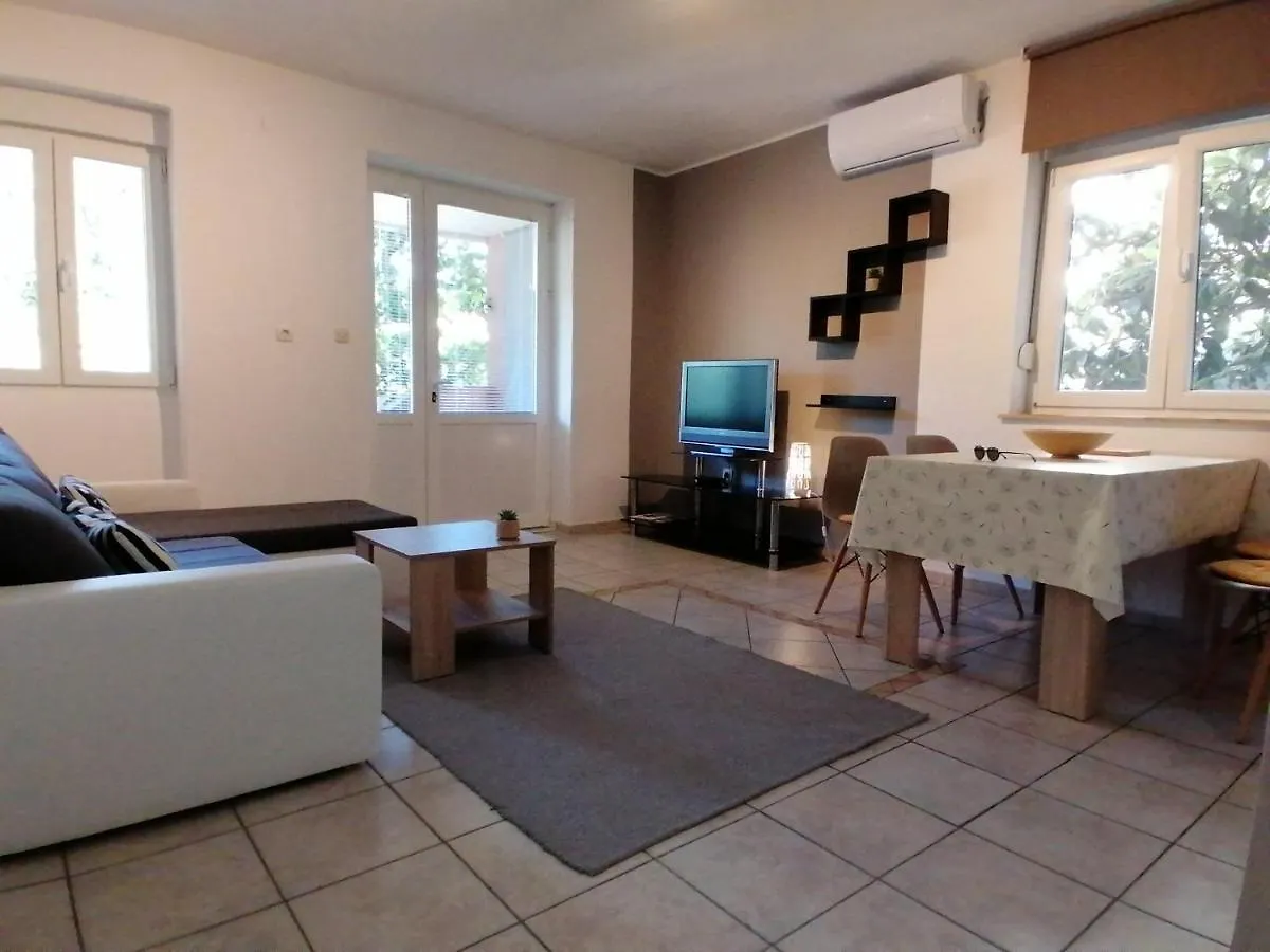 Apartmani Punta باكوشتاني